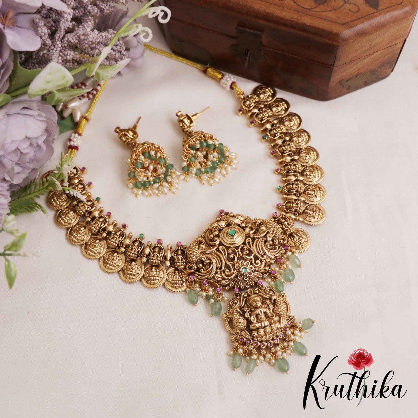 Gorgeous Antique Nagas Lakshmi Motifs Kasu Necklace With Green Bead Drops NC2851