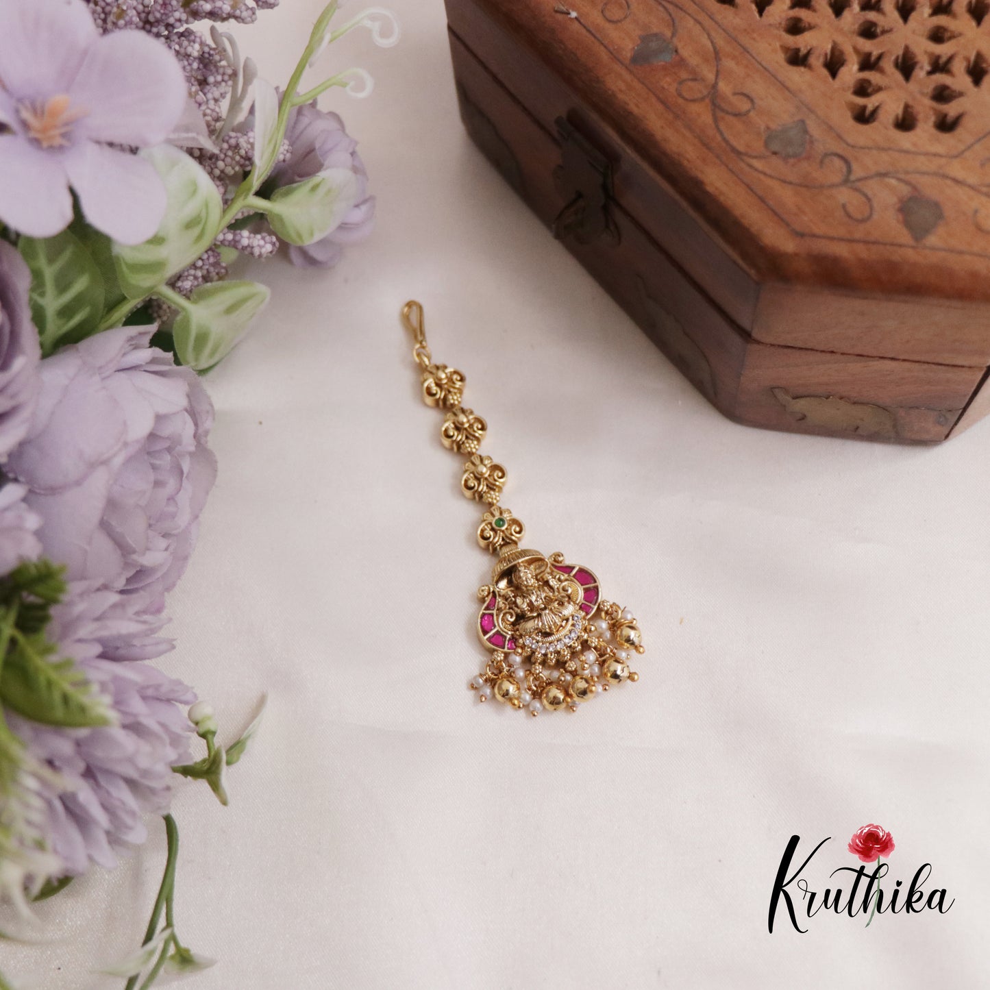 Classic Jadau Antique Lakshmi Maang Tikka With Pearl Drops MT303