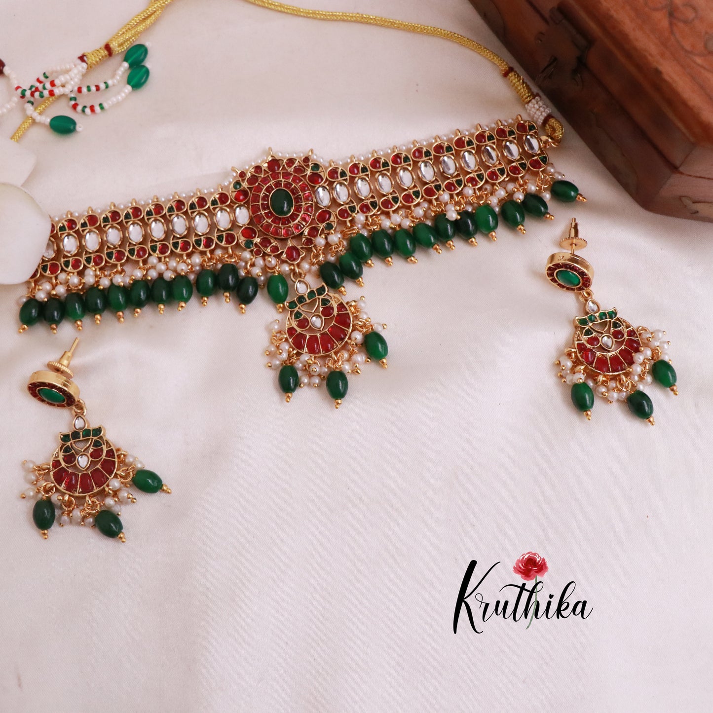 Premium kemp choker with bead drops NC2016 (Available in two colors)