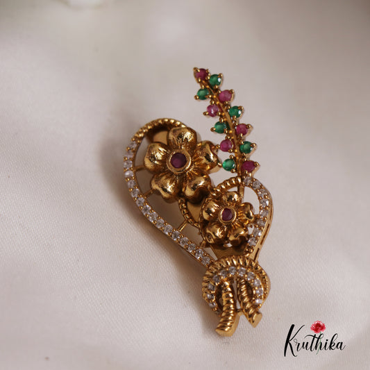 Beautiful Floral Trendy Saree Pin SP37