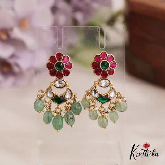 Classic Floral Motifs Kemp Earrings With Green Bead Drops E973