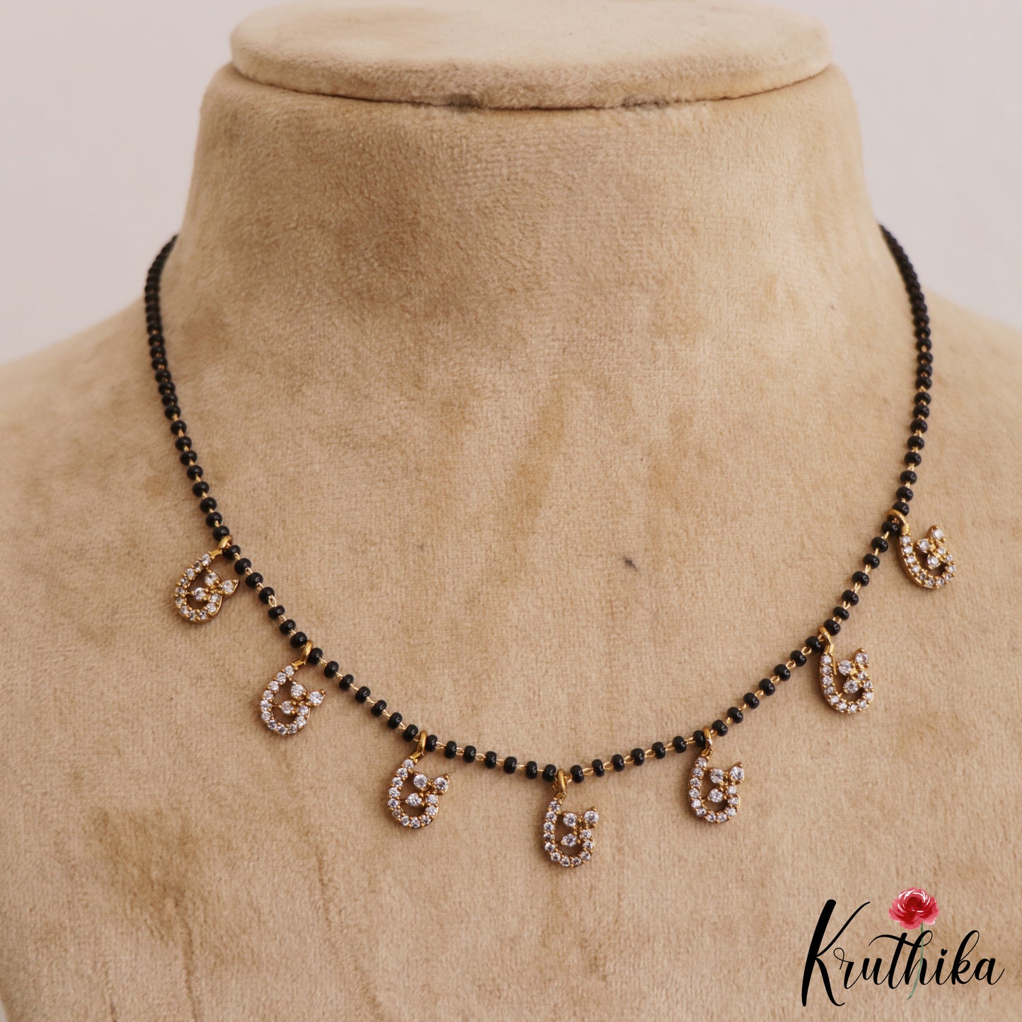 Elegant AD Leaf Motifs Mangalsutra NC2645