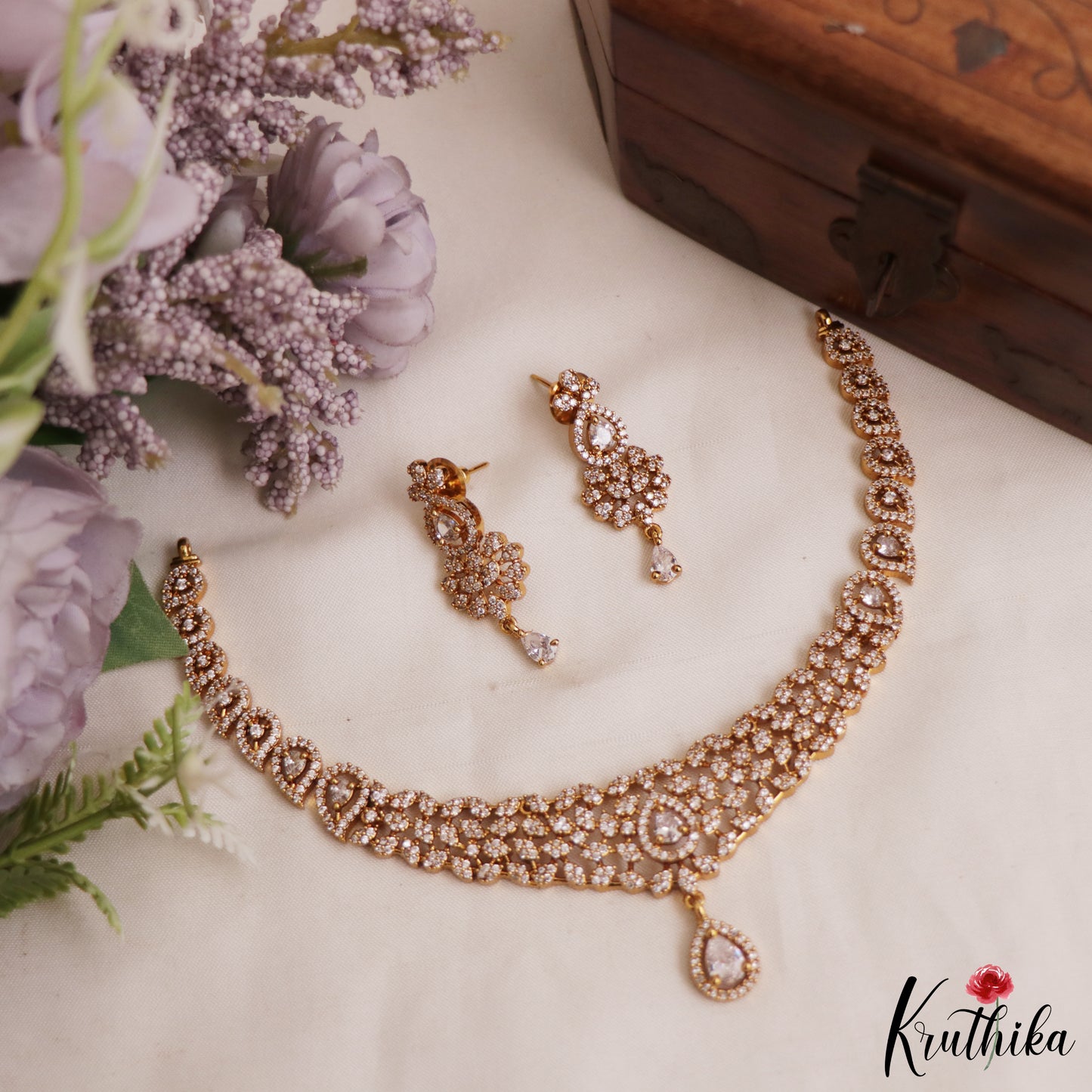 Elegant Teardrop AD Victorian Necklace NC2967 (Available In 4 Colors)