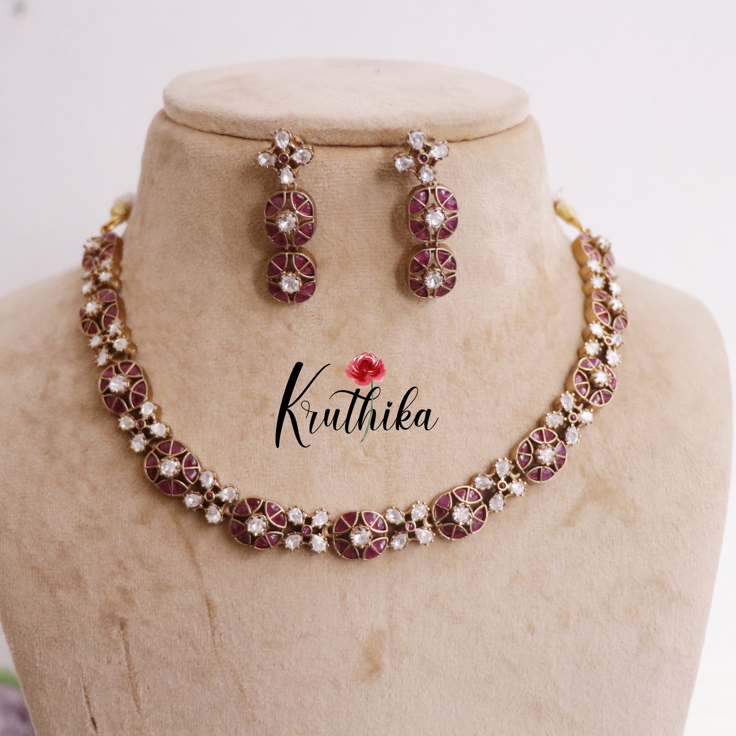 Beautiful Antique Kemp Necklace NC2237