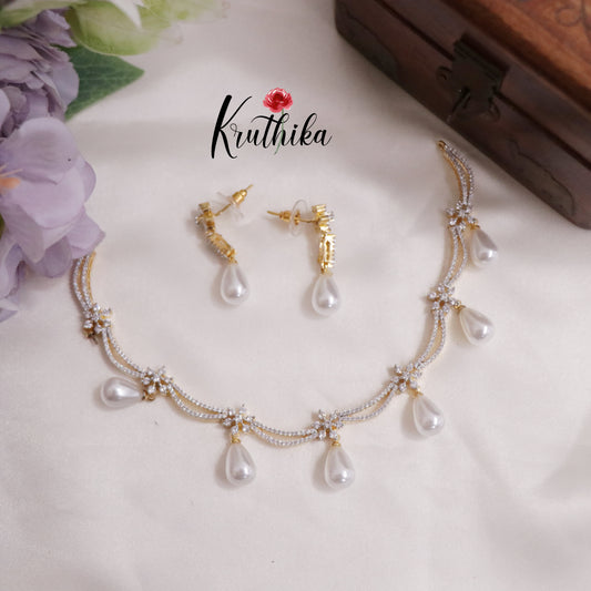 Pretty CZ Floral Necklace Pearl Drops NC2267