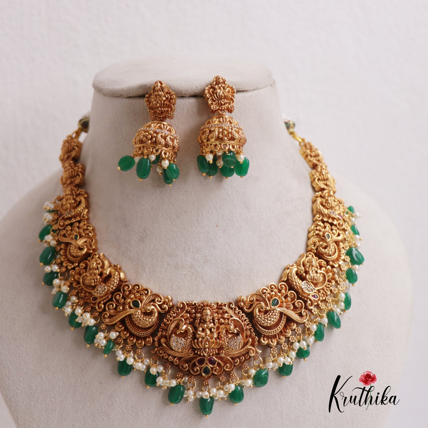 Classic Temple Jewellery Set with Green Drops NC2507
