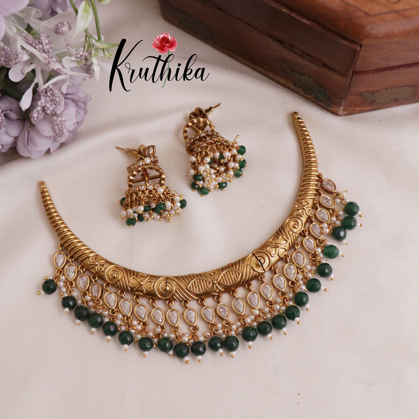 Elegant Antique Hasli Necklace Sets NC2028 (Available in 4 Colours)