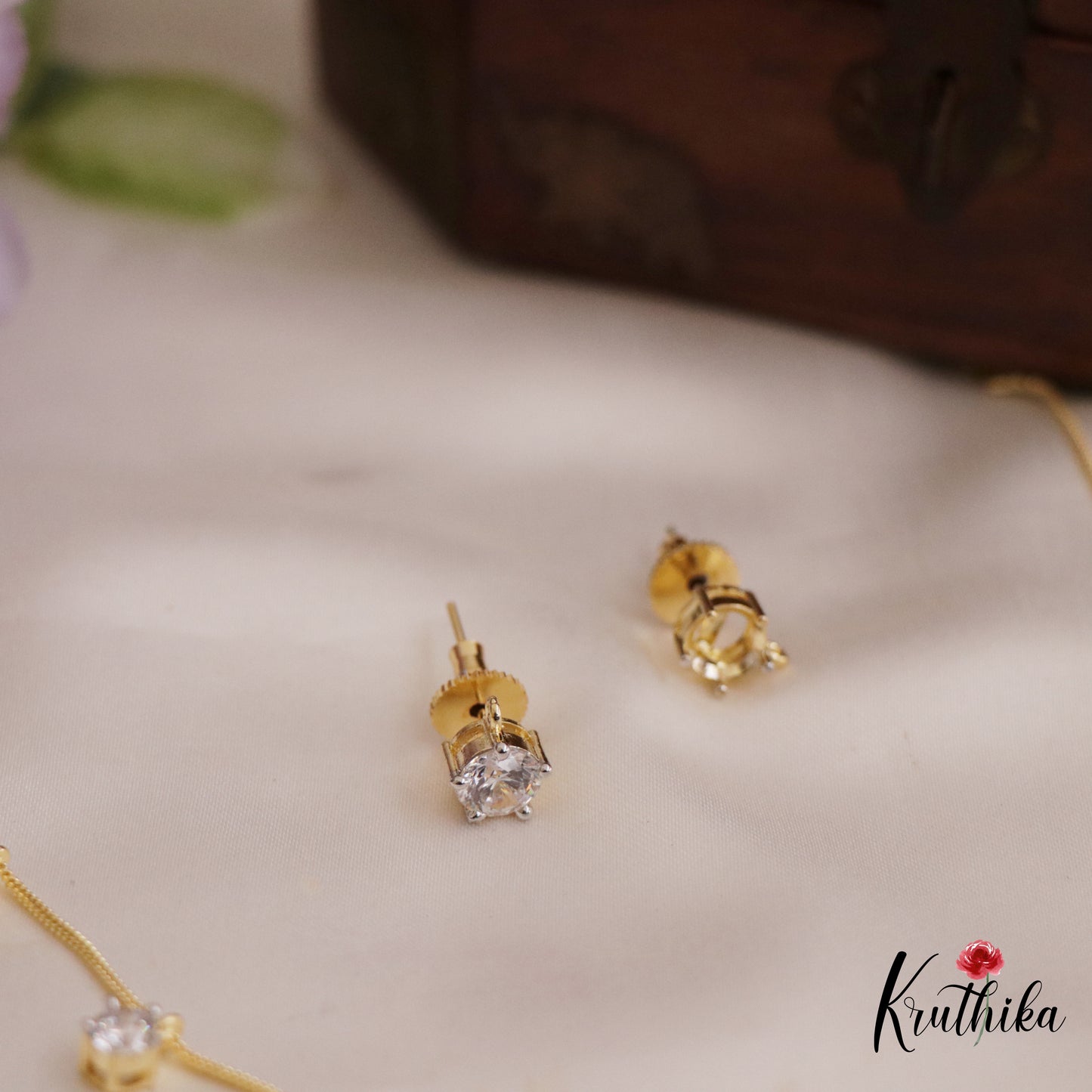 Simple Trendy CZ Necklace NC2625 (Available In 2 Colors)