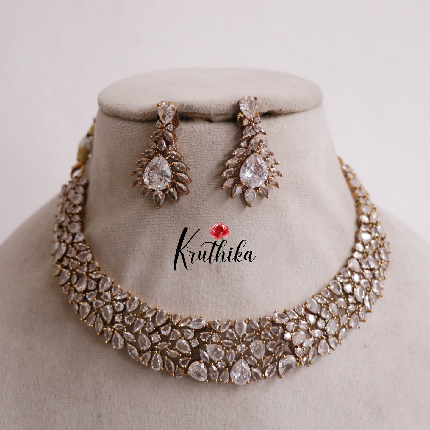 Trendy AD Victorian Moissanite Choker NC2166