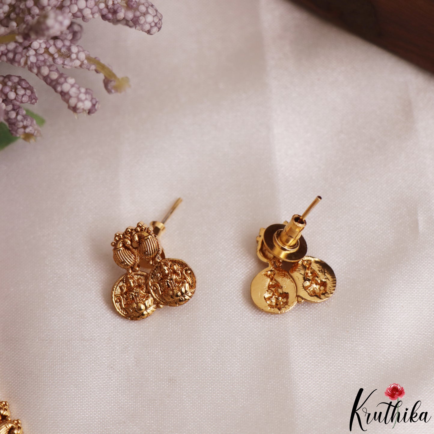 Trendy Floral Motifs Mango Lakshmi Kasu Necklace With Green Bead Drops NC3124