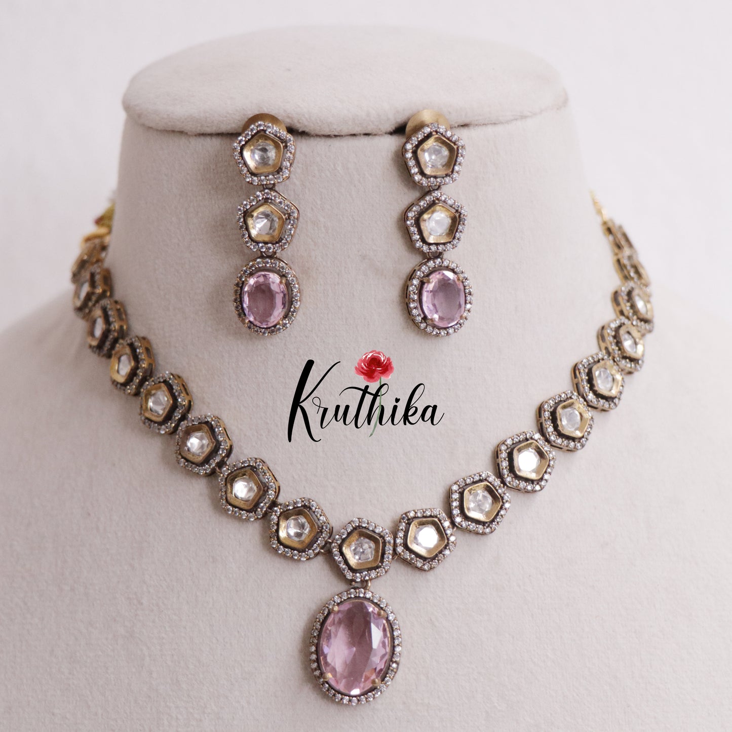 Simple AD Victorian Necklace NC2334 (Available in 3 Colours)