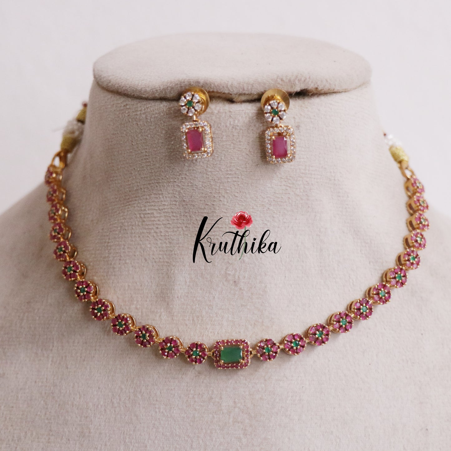 Simple CZ Sparking Victorian Necklace Sets NC2172 (Available in 3 Colours)