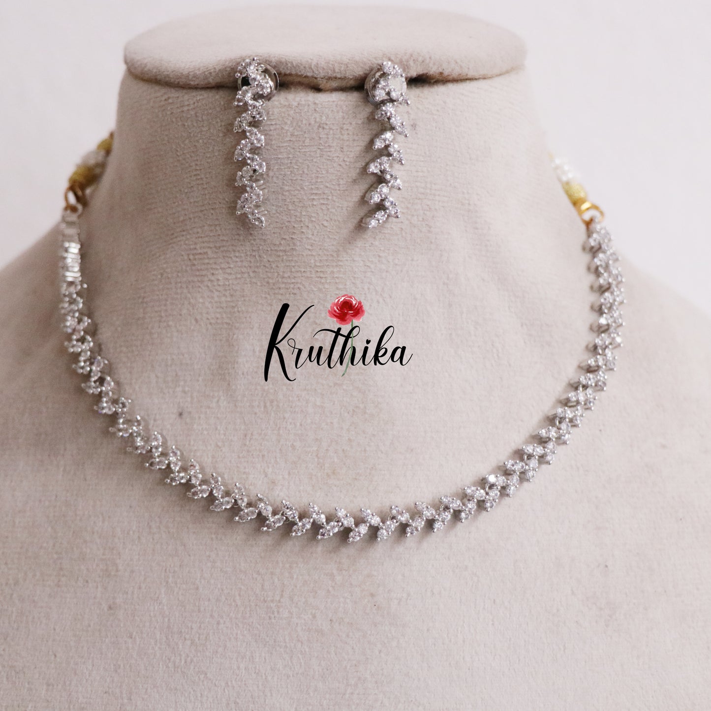 Simple CZ Sparking Leaf Design Necklace Set NC2167 (Available in 2 Colours)