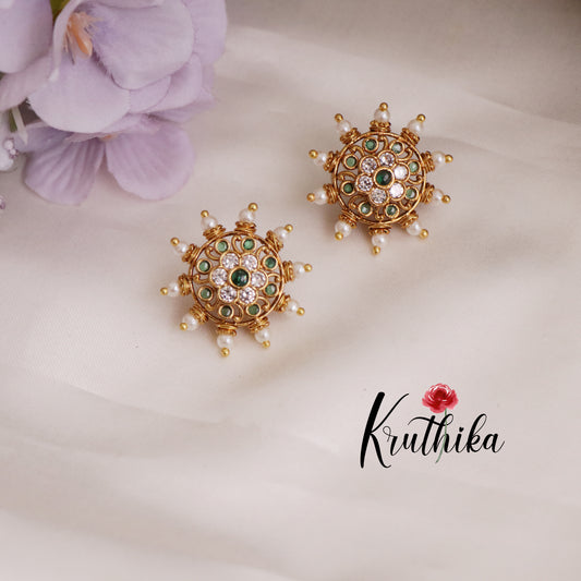 Pretty Antique Floral Chakra Pearl Earstuds E693 (Available in 2 Colors)