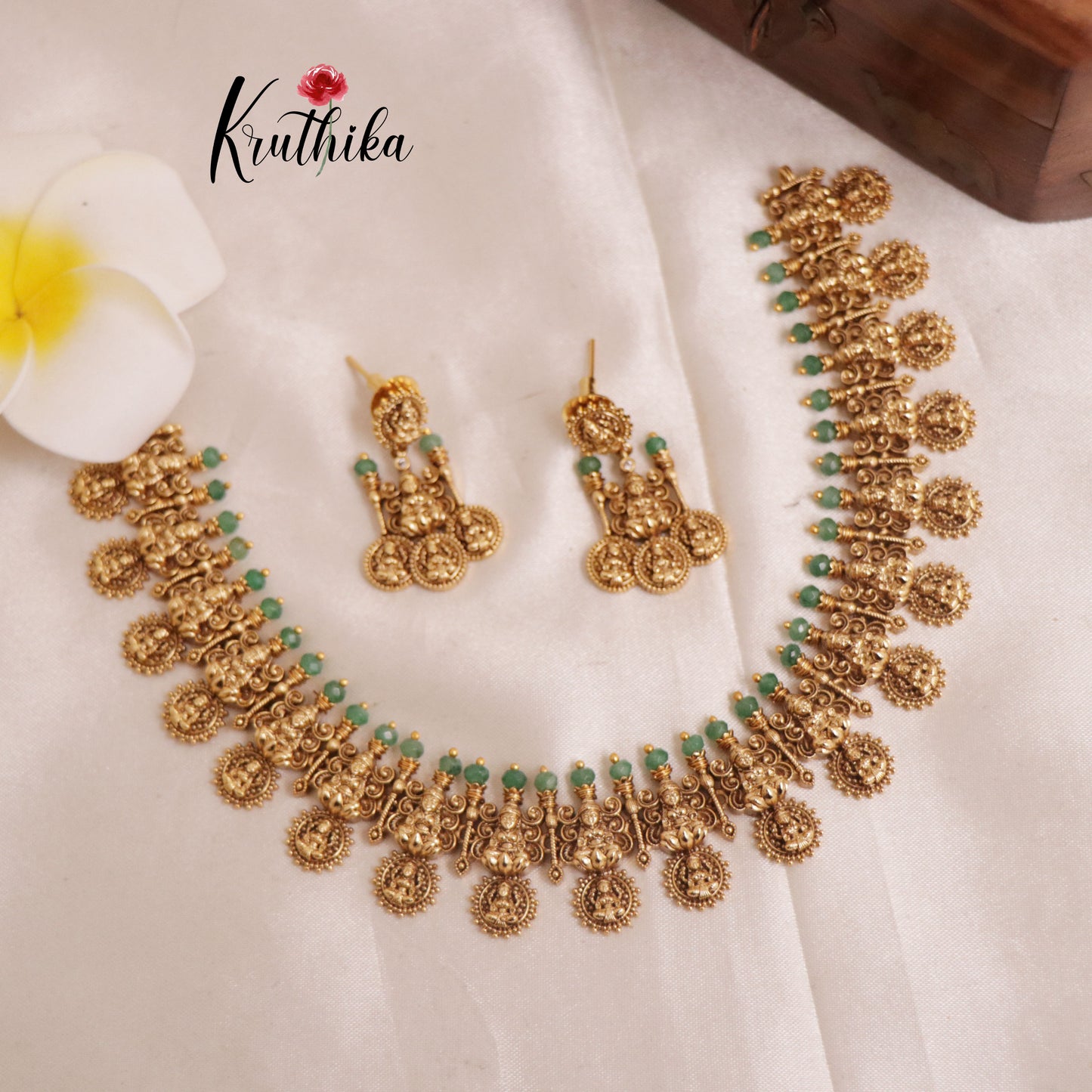 Pretty Lakshmi Coin/Bottu Mala Necklace NC1943