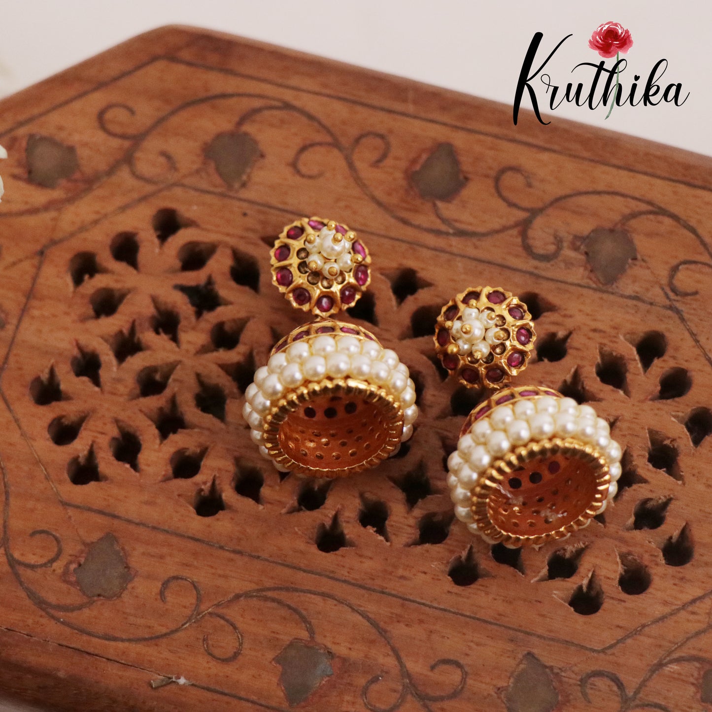 Beautiful Kemp Bellimoda Jhumka E694 (Available in 2 Colors)