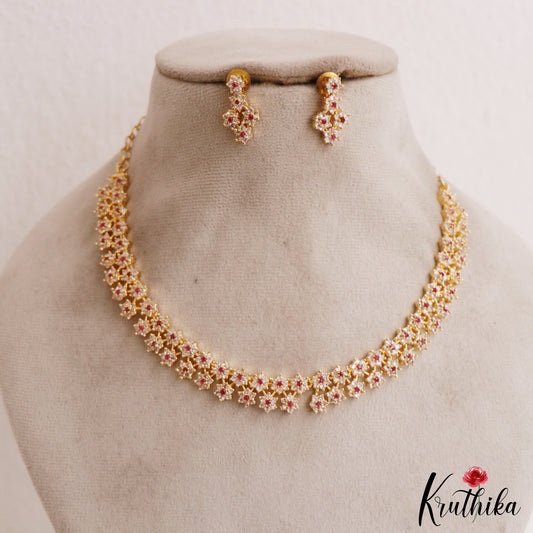 Sparkling Floral Motifs Gold-Tone Necklace NC2922