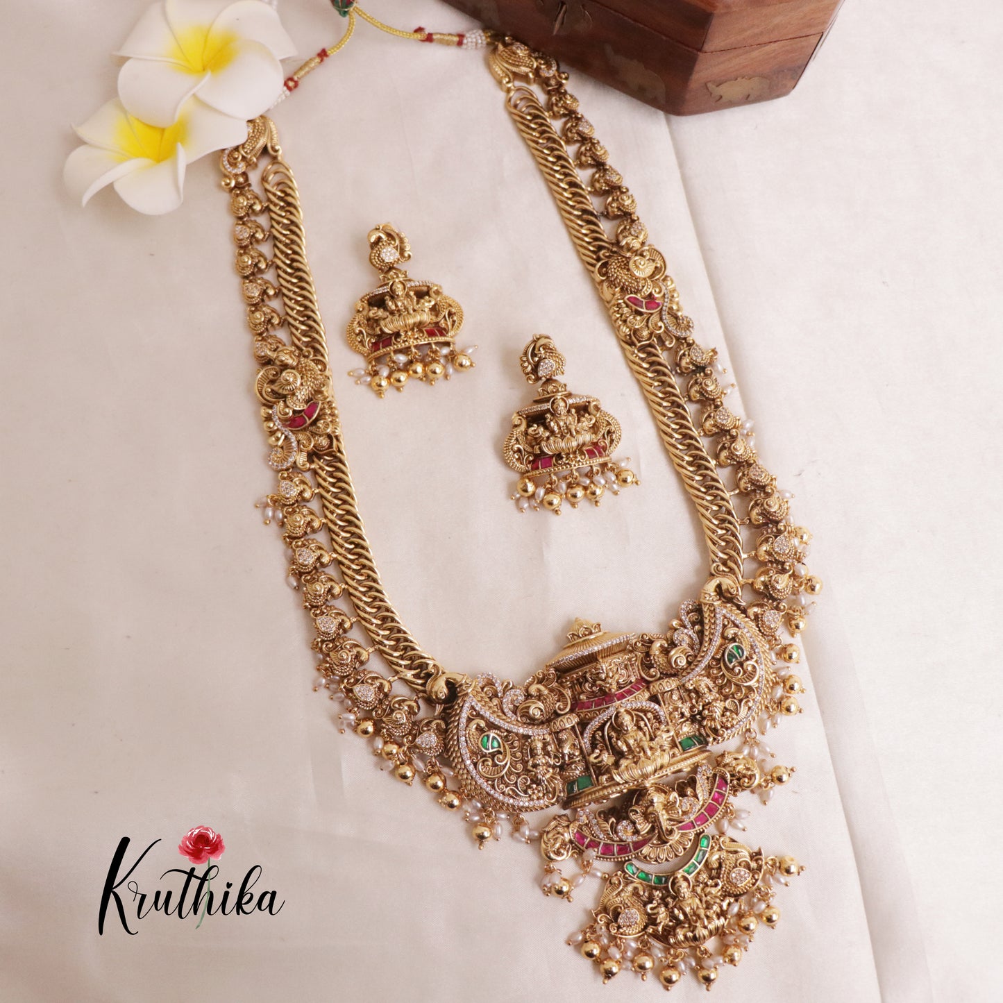 Royal Grand Nagas Jadau Temple Haaram in jalebi pattern with golden Beads LH1850