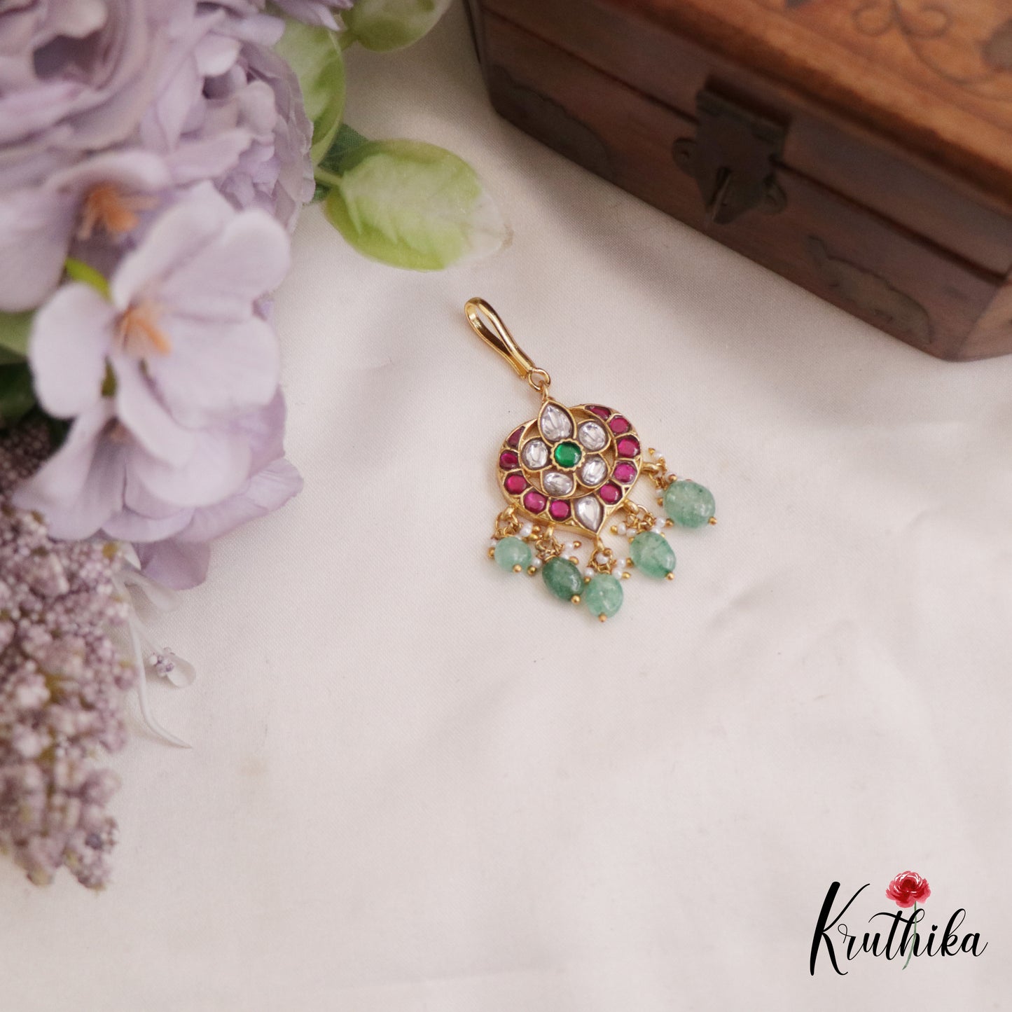 Simple Floral Motifs Jadau Maang Tikka With Green Bead Drop MT351