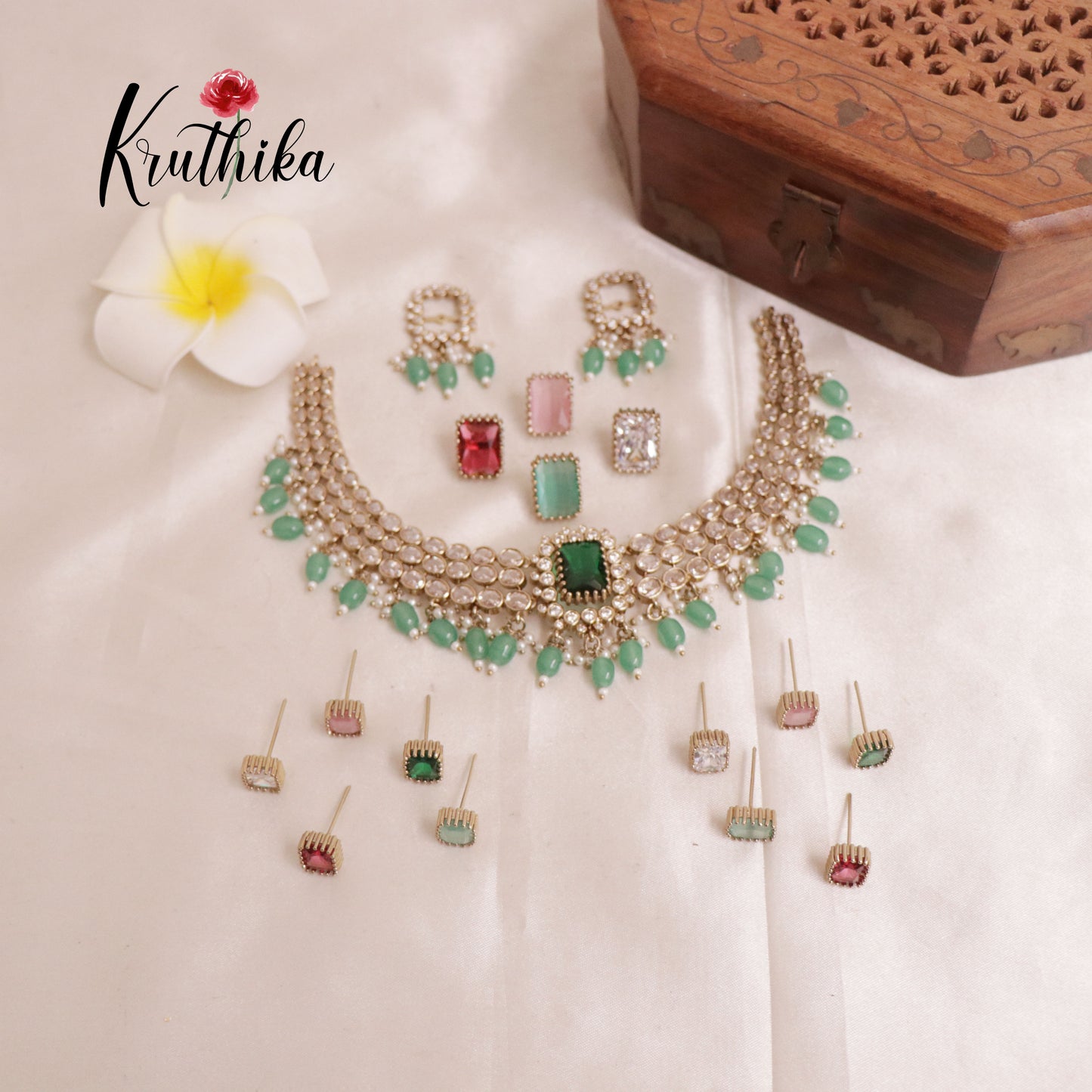 Beautiful AD/Victorian Changeable Stones Necklace NC1941
