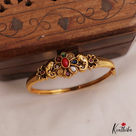 Trendy Antique Floral Elephant Motifs Bracelet/Openable Single Kada B540