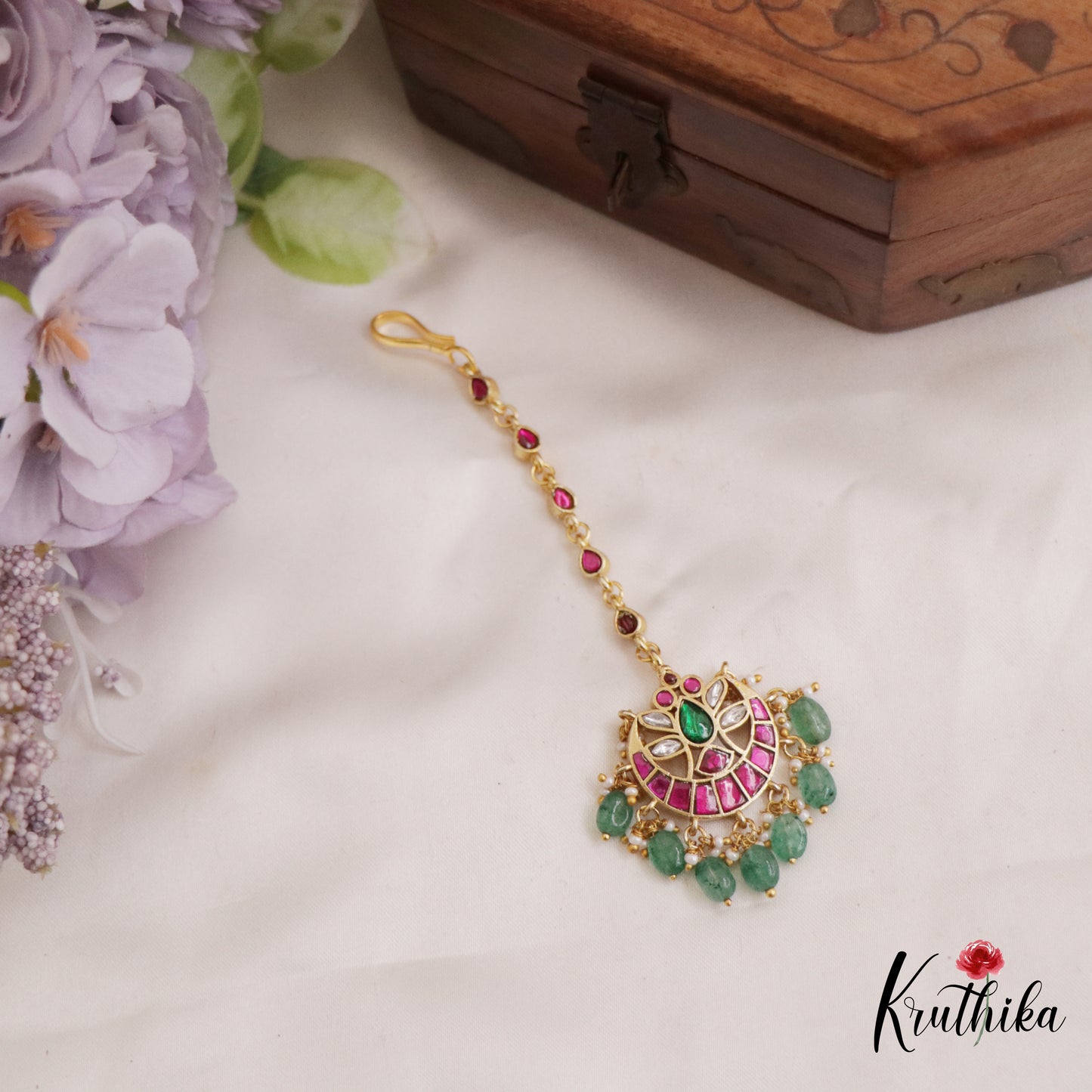 Beautiful Floral Motifs Jadau Maang Tikka With Green Bead Drop MT349