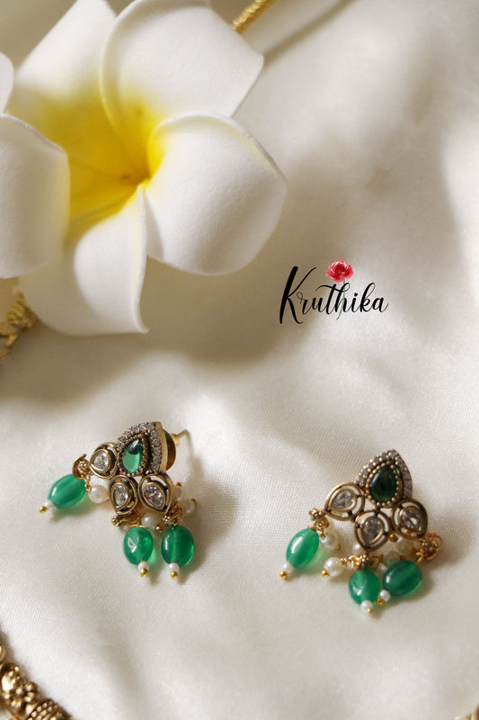 Simple Victorian Peacock Necklace-Green Beads NC1241