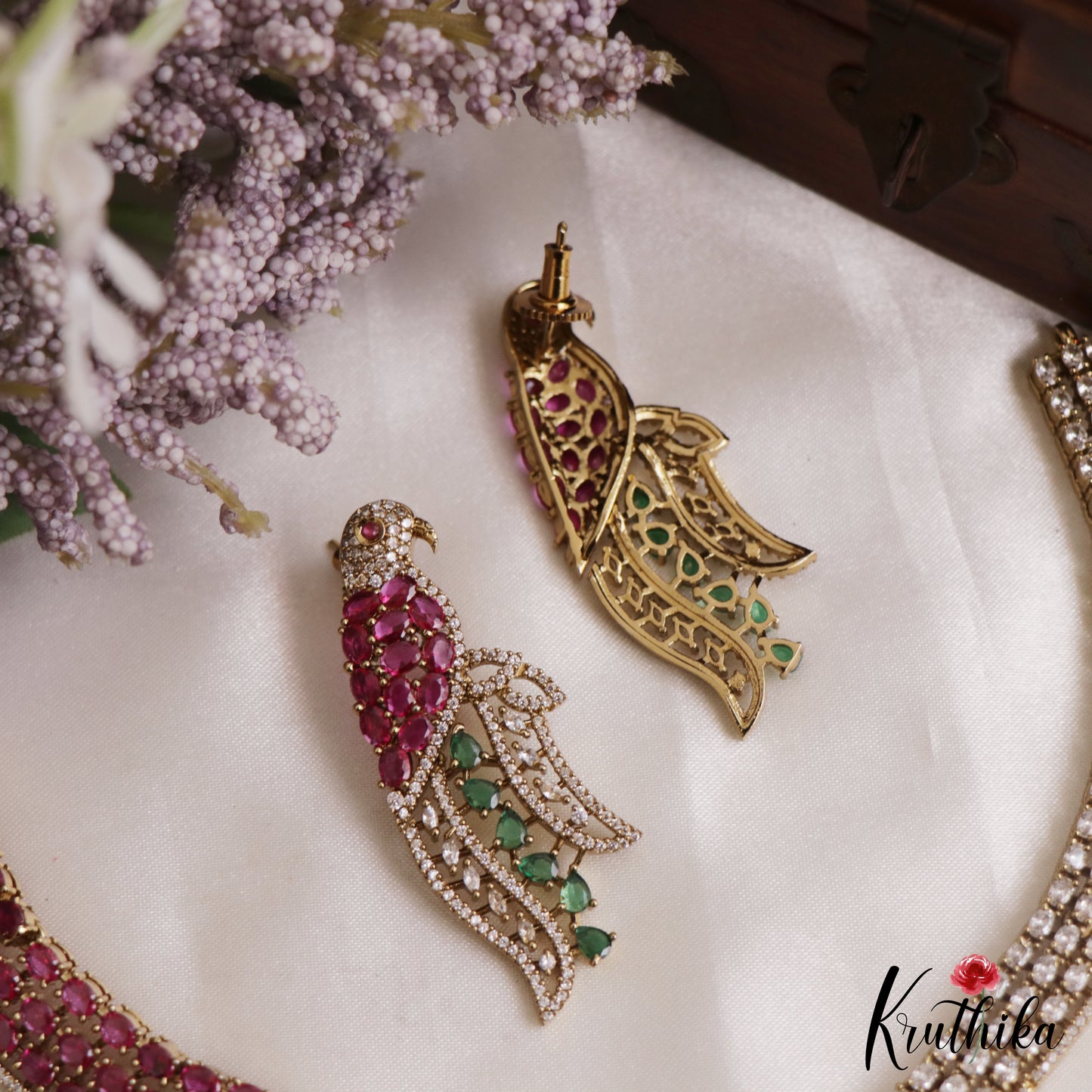 Stunning Parrot Motifs CZ Victorian Necklace NC3125
