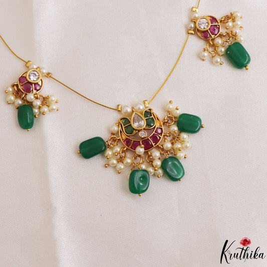 Pretty Lotus Teardrop Motifs Kemp Invisible Chain With Green Bead Drops NC3256