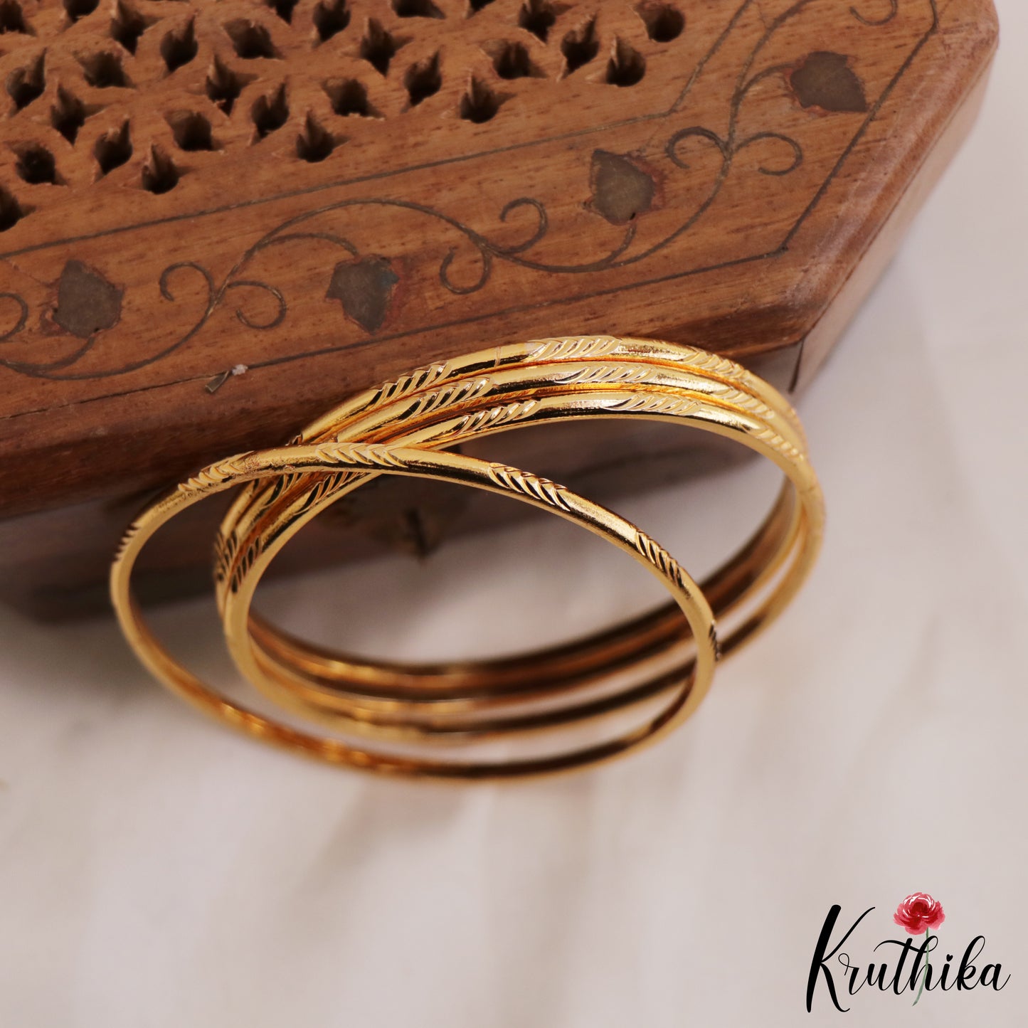 Trendy Daily Wear Bangles B393 (Set of 4 Bangles)