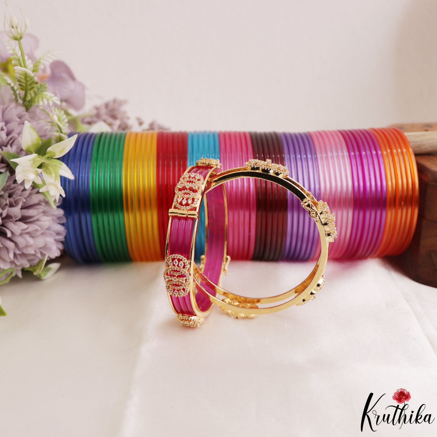 Elegant Openable CZ Frame Bangle With 12 in 1 Interchangeable Color Bangles B570
