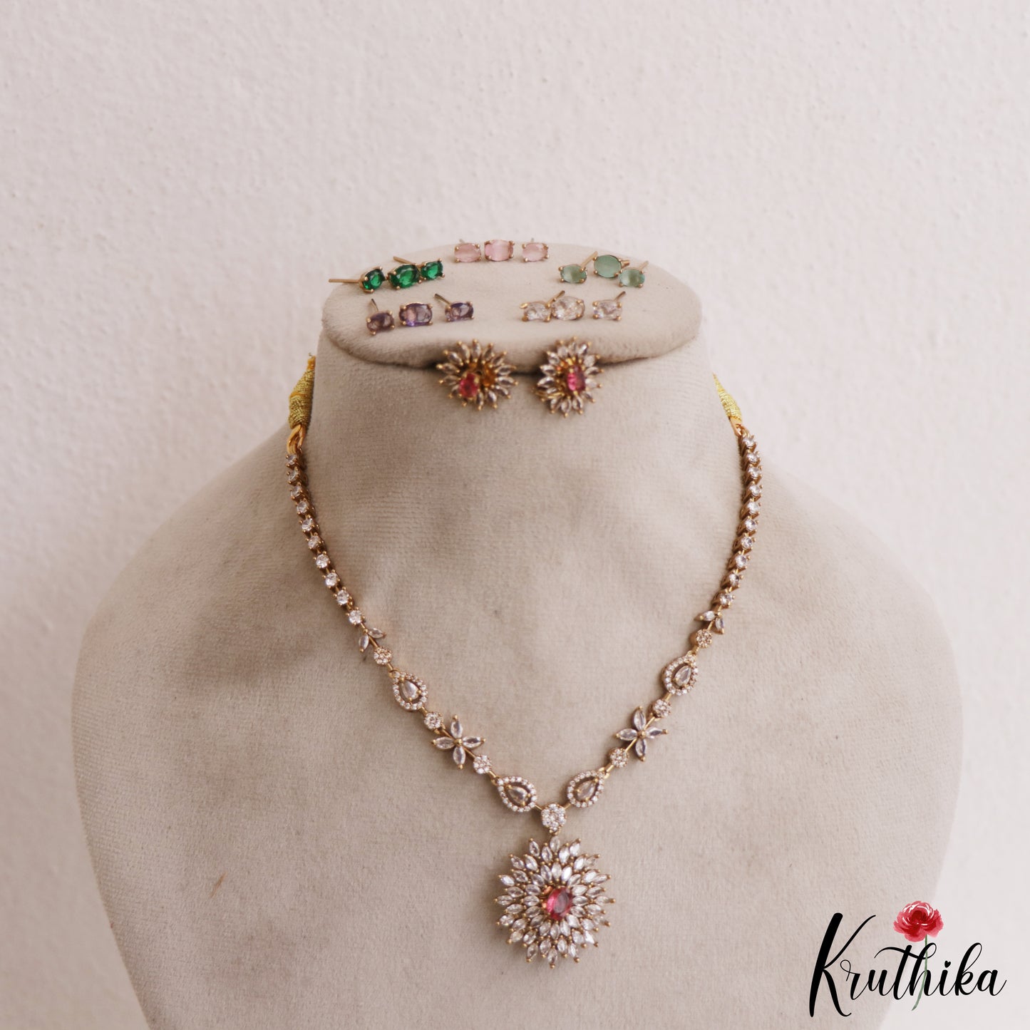 Trendy CZ Sparkling Floral Victorian Necklace With Interchangeable Stones NC2954