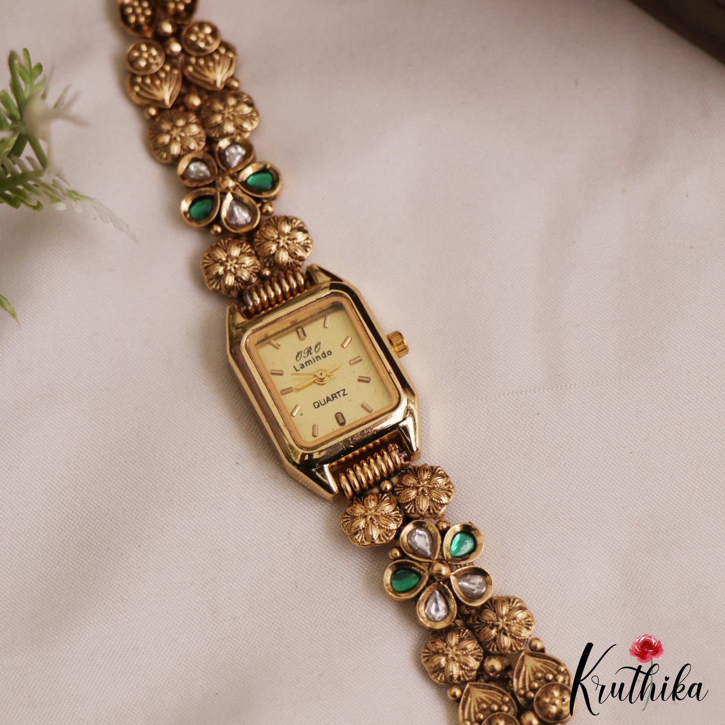 Stunning Antique Floral Bracelet Watch B487