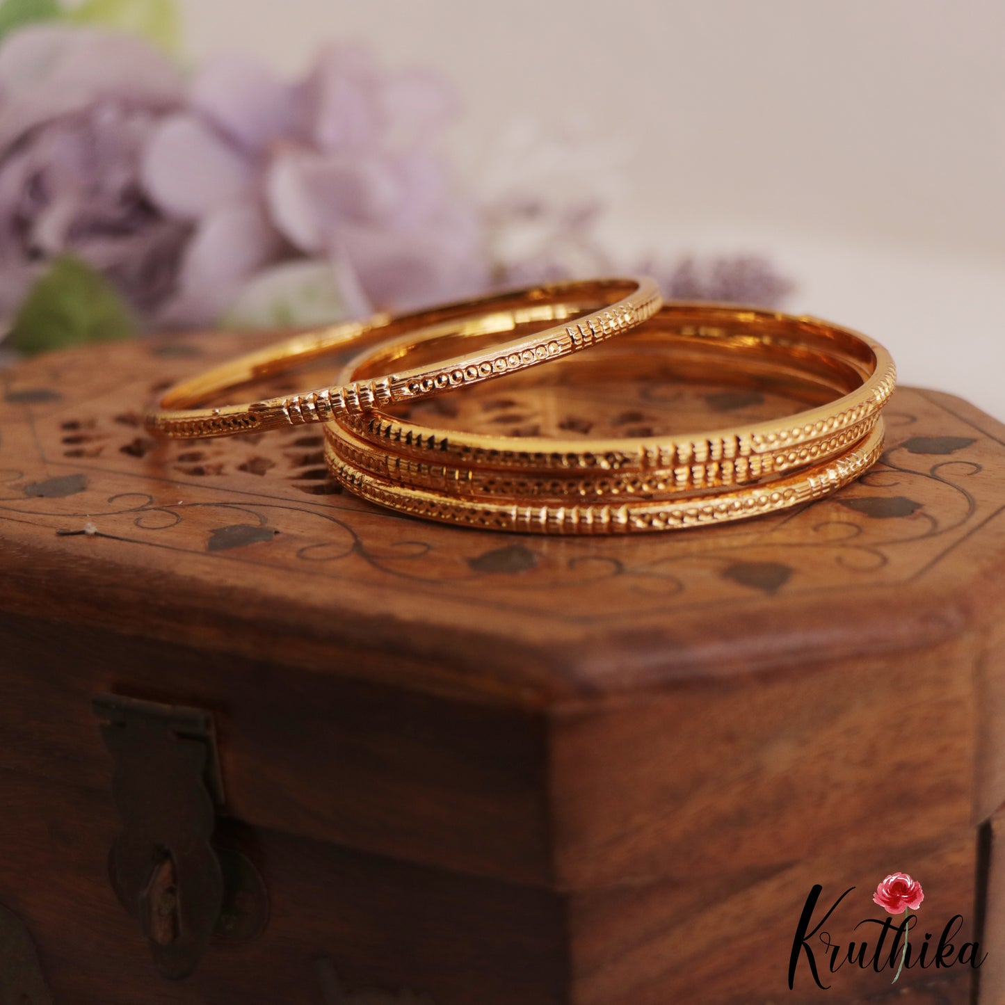 Classic Daily Wear Bangles B399 (Set of 4 Bangle)