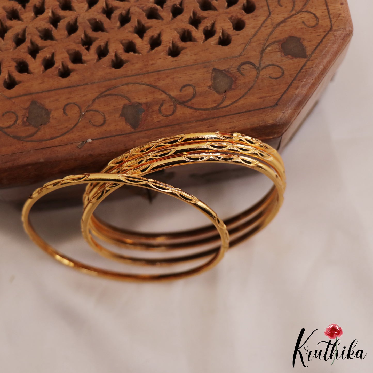 Classic Daily Wear Bangles B392 (Set of 4 Bangles)