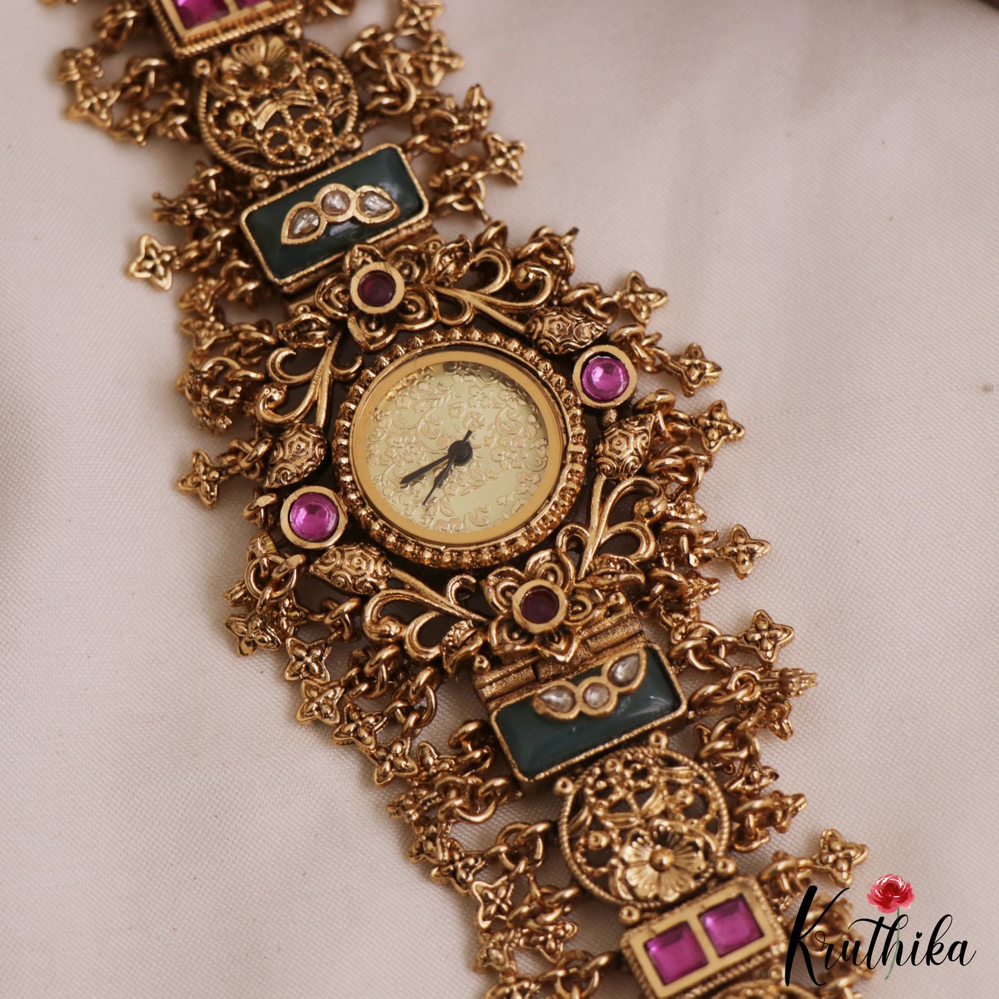 Gorgeous Antique Floral Motifs Bracelet Watch B492
