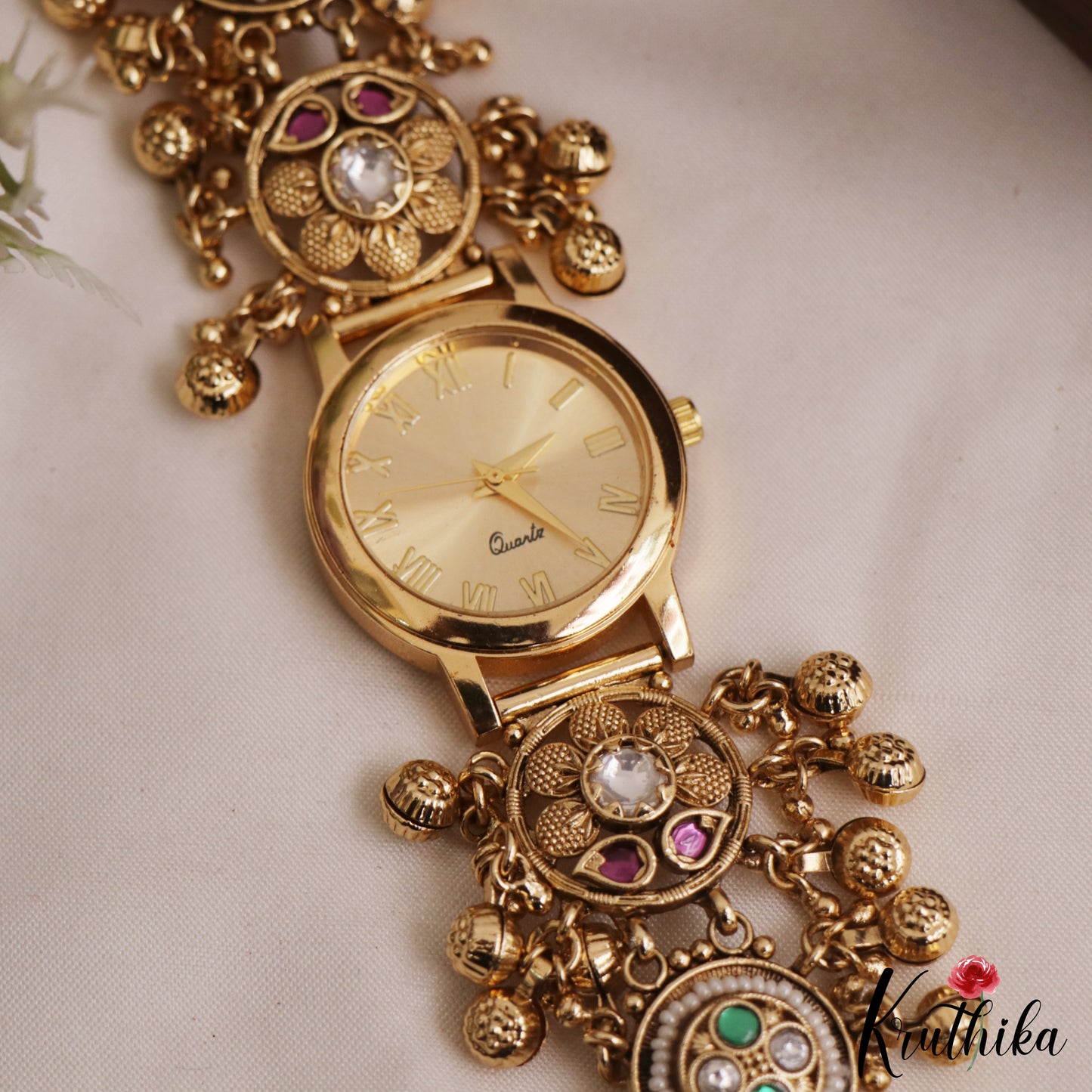 Stunning Antique Floral Motifs Bracelet Watch B494