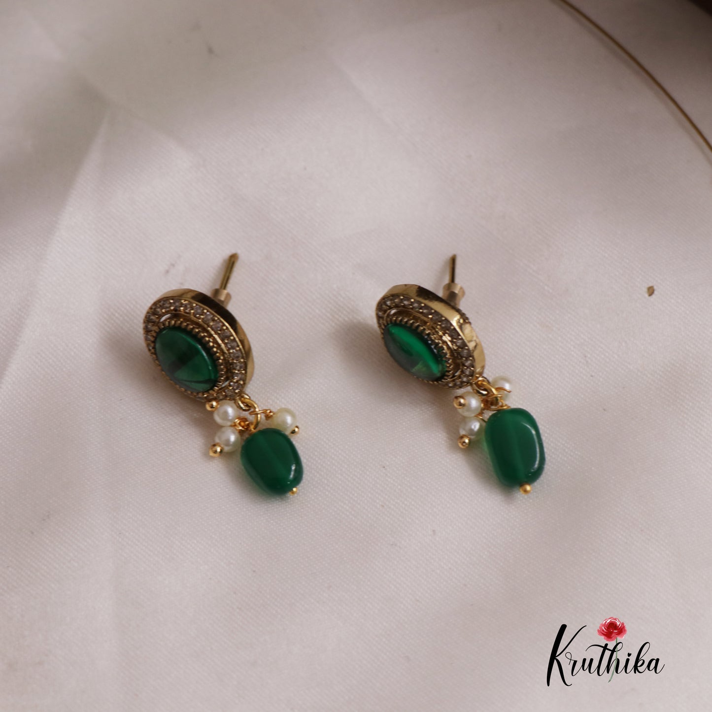 Classy Kemp Stone Invisible Necklace NC2513 (Available in 2 Colours) (Copy)