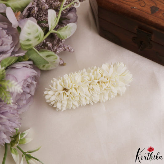 Real look-alike flowers with attached hair clip G14