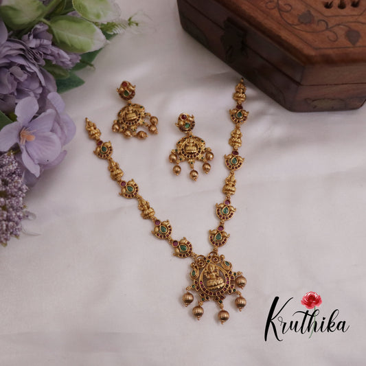 Simple Trendy Lakshmi Kemp Necklace with Golden Beads Drops NC2371