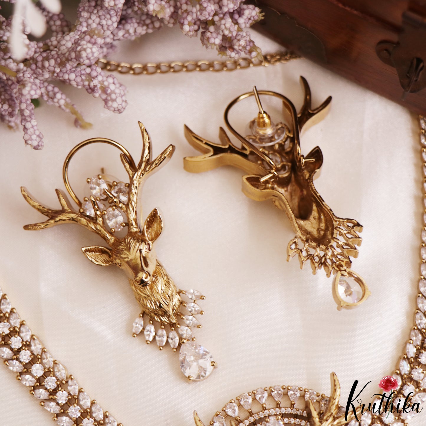 Stunning Deer Motifs CZ Victorian Necklace NC3151 (Available In 4 Colors)