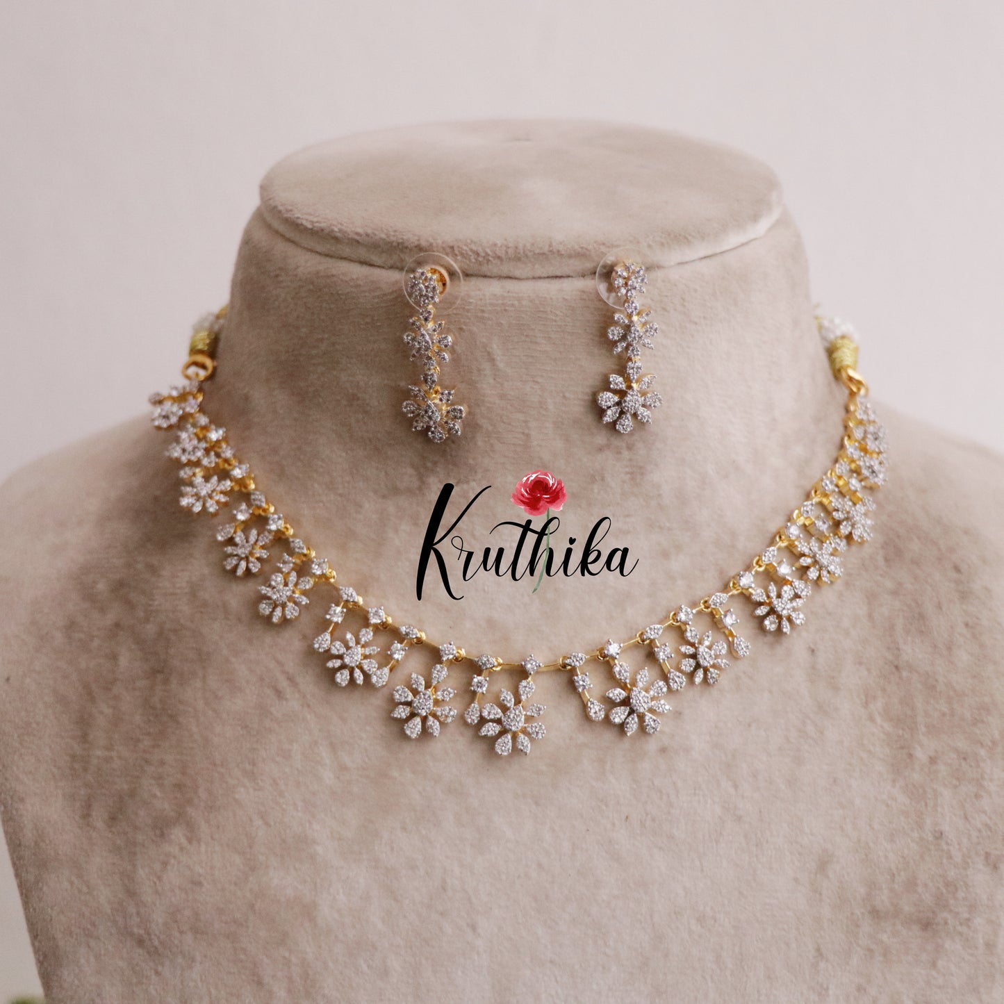 Beautiful Golden Bloom Diamond Necklace Set NC2076