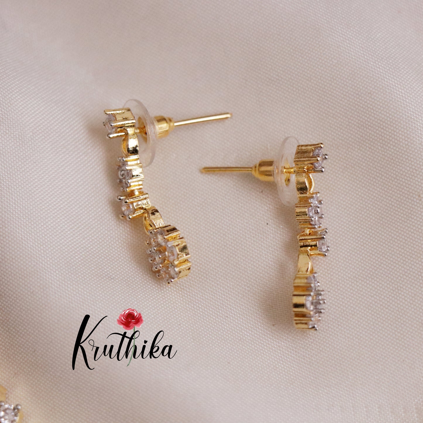 Beautiful Floral Sparkle Diamond Necklace NC2071