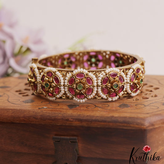 Stunning Floral Motifs Pearl Border Kemp Openable Single Kada Bangle B557