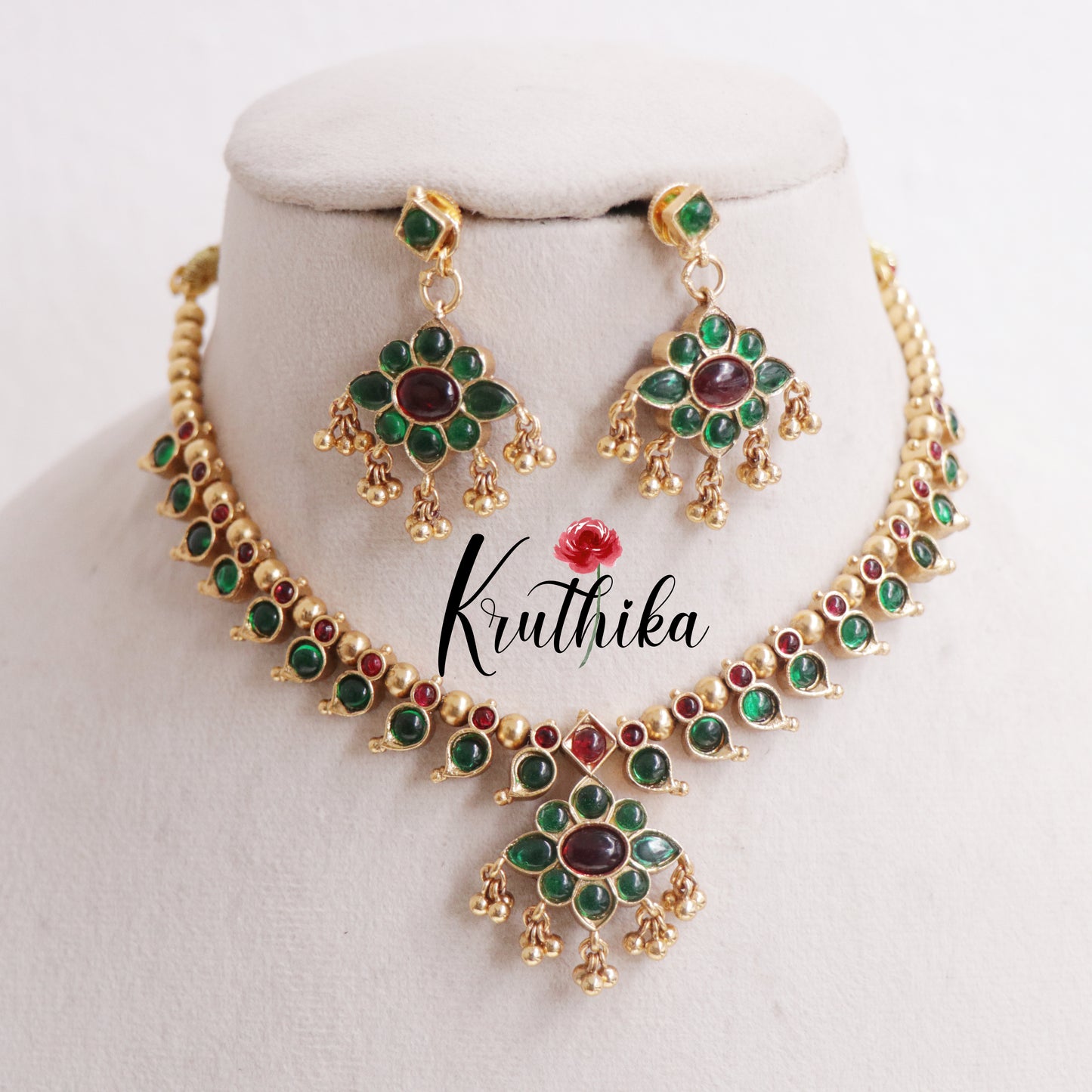 Beautiful Two-in-One Reversible Floral Kemp Necklace Set with Earrings NC2388