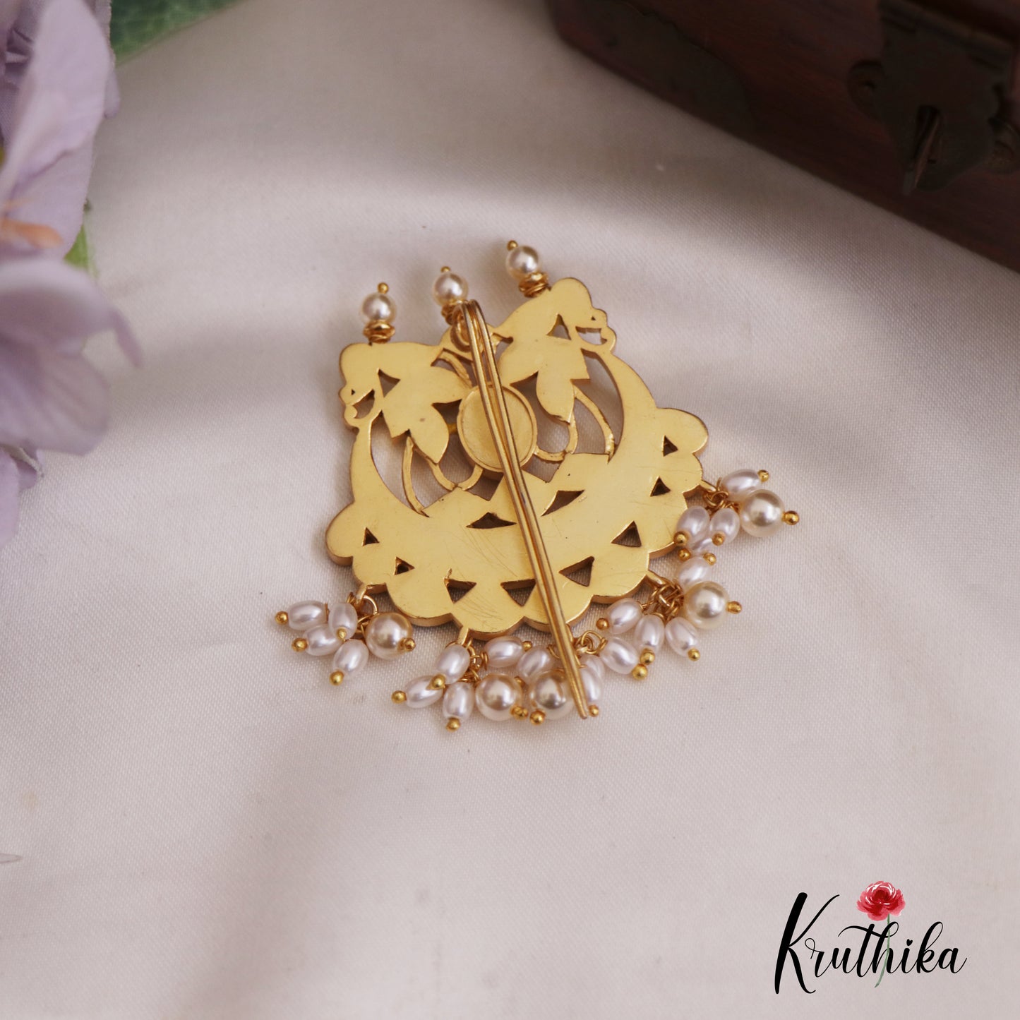 Elegant Kemp Jada Billa With Pearl Drops J351