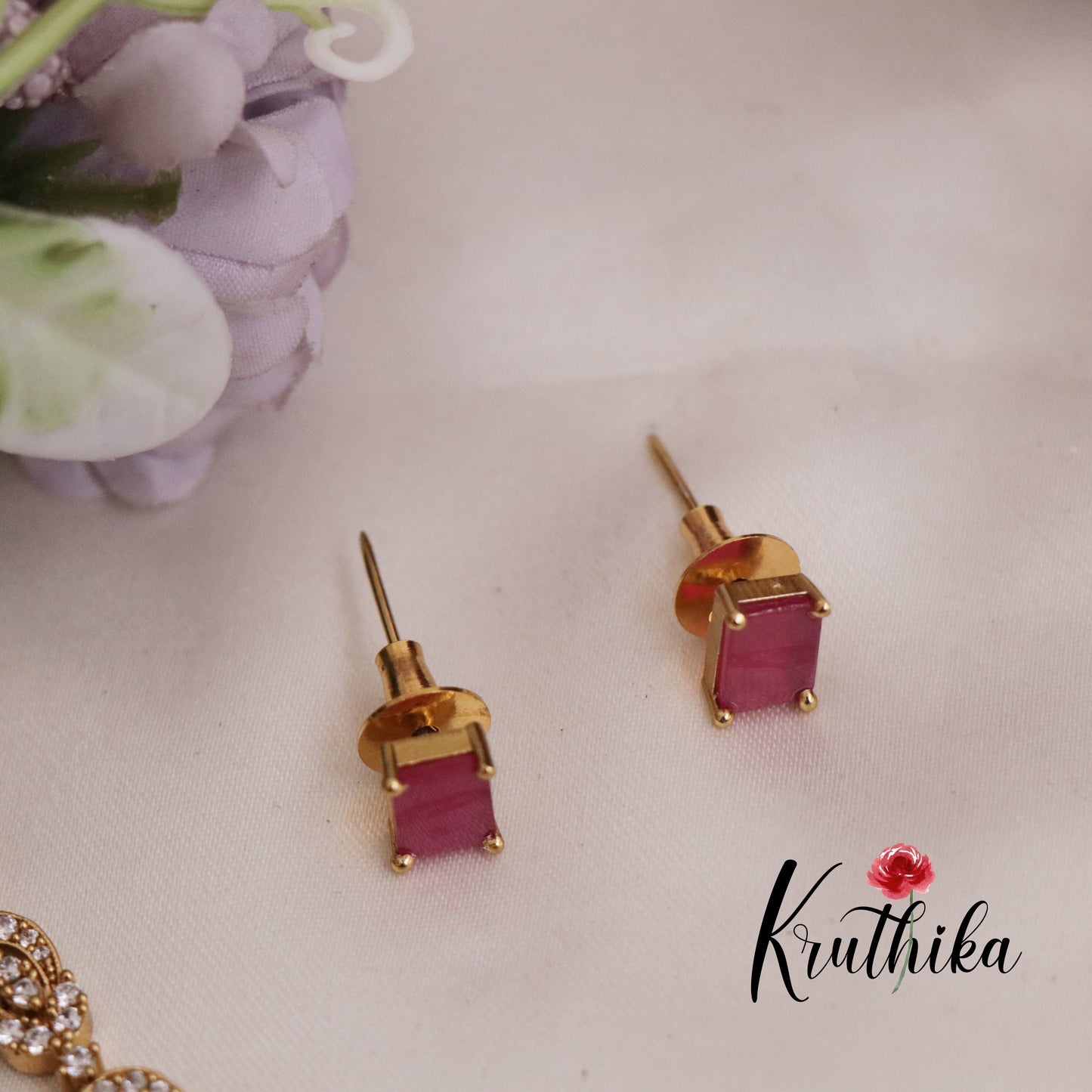 Simple CZ Sparkling Victorian Necklace NC2403