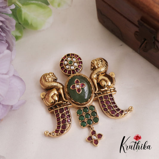 Beautiful Simha Motif Kemp Puligoru Pendant PS242