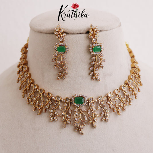 Simple AD Leaf Floral Victorian Necklace NC2376 (Available in 2 Colours)