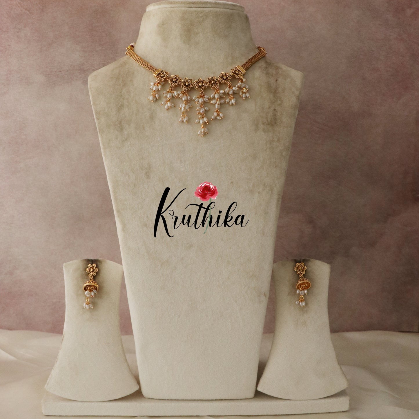 Pretty Antique Flower Pearls Necklace NC1400